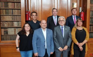 Labor Promotion and the Agricultural Institute support the