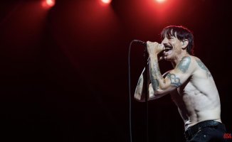 Red Hot Chili Peppers funk-rock conquers the Olympic Stadium