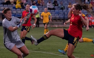 Spain sweeps Australia 7-0 in Huelva