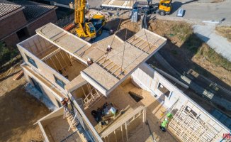 Prefabricated houses gain ground against brick