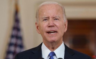 Biden calls for a Democratic vote to restore the right to abortion with a federal law