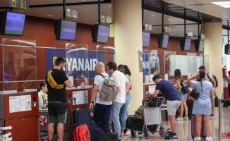 Normality in Spanish airports on the first day of the strike at Ryanair