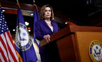 Nancy Pelosi begins her tour of Asia without clarifying if she will visit Taiwan