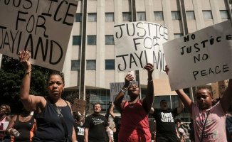Jayland Walker protest: Jacob Blake and Breonna Taylor's relatives arrested