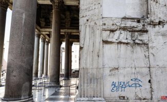 Outrage in Rome over the appearance of graffiti on the Pantheon