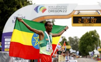 The marathon, for Tamirat Tola; Ethiopia keeps its distance