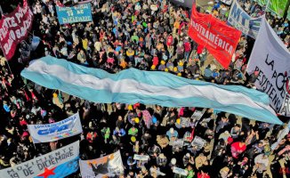Argentina enters another crisis, unable to correct its accounts
