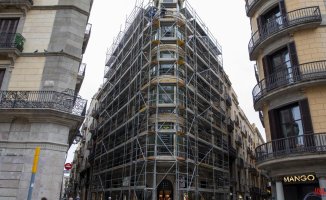 Barcelona weighs down the reactivation of building in Catalonia