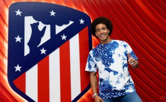 Witsel signs for Atlético for one season