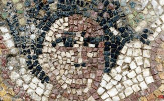 The luxurious villa of Ancient Greece with mosaics made from recycled glass