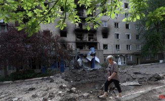 Russia claims to have surrounded Lyssytchanks city of Donetsk