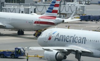 American Airlines offers 17% increase in pilot pay amid severe shortages