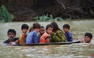 Floods leave 937 dead in Pakistan