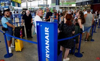 The fourth day of strike at Ryanair leaves two cancellations and 168 delays