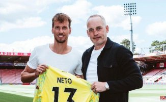 Neto leaves Barça and signs for Bournemouth