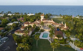 Trump took more than 300 classified documents from the CIA and the FBI to his mansion