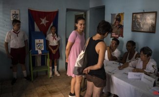 Cubans approve gay marriage in a referendum despite the climate of unrest