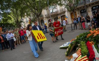 The leaders of ERC received with a whistle in the offering to the monument of Rafael Casanova