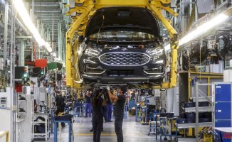 Ford Valencia will stop producing the S-Max and Galaxy models in April 2023