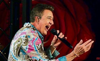 Manolo García suspends a concert in Seville due to respiratory failure