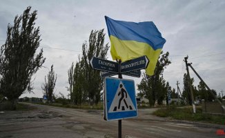Ukraine wrests territory from Russians in Jershon and advances east after retaking Liman