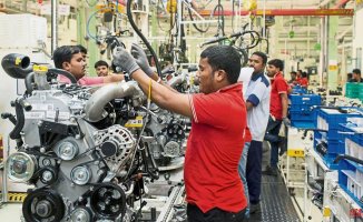India gains momentum and leads global growth