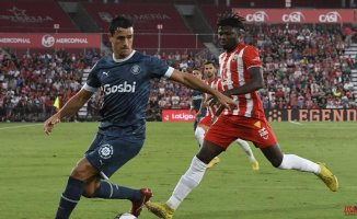Almería puts Girona in the relegation zone