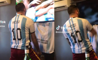 The crazy celebration of Messi's goal that leaves his friends without a TV and has more than 18 million views