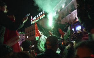 The Moroccan community in Spain celebrates the move to the quarterfinals in the World Cup
