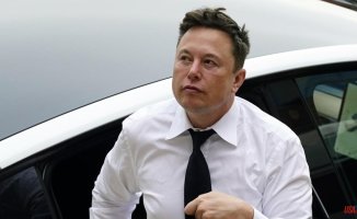 Elon Musk allows journalists who suspended them to have Twitter again, after threats of sanctions from Brussels