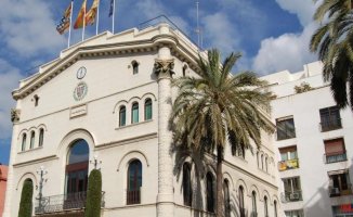The Badalona City Council reaches an agreement with the unions to stabilize the workforce