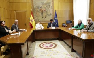 Minister Díaz and the general secretaries Sordo and Álvárez meet to close an agreement on the SMI