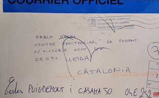 Puigdemont sends a letter to Pablo Hasél and the prison returns it to him for not giving his real name