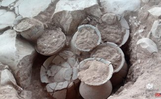 Iron Age and Roman tombs found in L'Escala