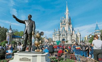 Florida ultra governor seizes control of Disney World in punishment for rejecting his anti-gay policy