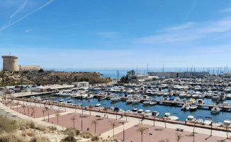 El Campello: beaches, fish from the market, a yacht club and 5,000 years of history in one kilometer