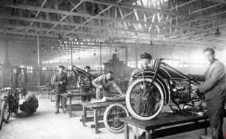 10 historical curiosities about BMW, the brand that did not want motorcycles and has been manufacturing them for a century