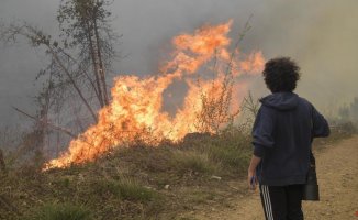 The fire forces another 79 people to evacuate in Asturias