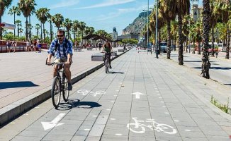 How far do you have to walk to find a bike lane in Barcelona?