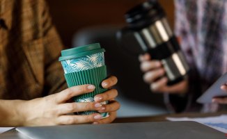 8 thermoses for coffee or hot drinks perfect to take to work