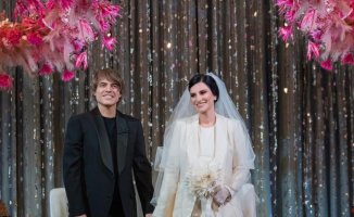 Laura Pausini and Paolo Carta say "I do" at a secret wedding in Italy