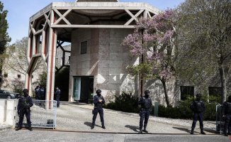 At least two dead by knife in an attack on an Islamic center in Lisbon
