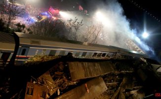 A collision between two trains leaves at least 29 dead and 85 injured in Greece