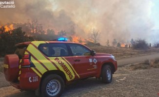 A dangerous fire forces residents to evacuate in towns of Castellón and Teruel