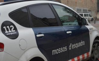 A woman denounces the "abuse" of a Mossos patrol that gave her five fines in 20 minutes