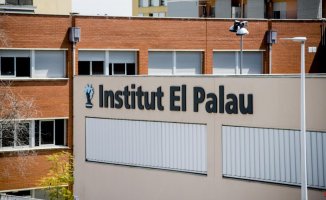 Definitively archived seven of the eight complaints against the teachers of the IES El Palau