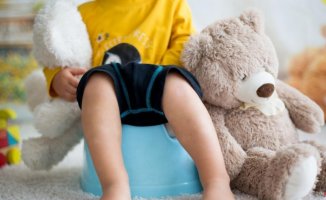 7 signs your child is ready to potty train himself