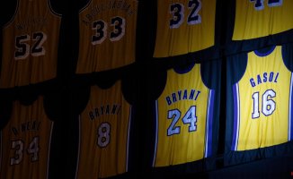 The withdrawal of Pau Gasol's shirt, in pictures
