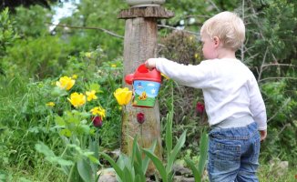 8 benefits of gardening for children