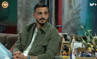 The soccer player Joselu responds in 'La Resistencia' to the classic questions: ''I have more money than Broncano''